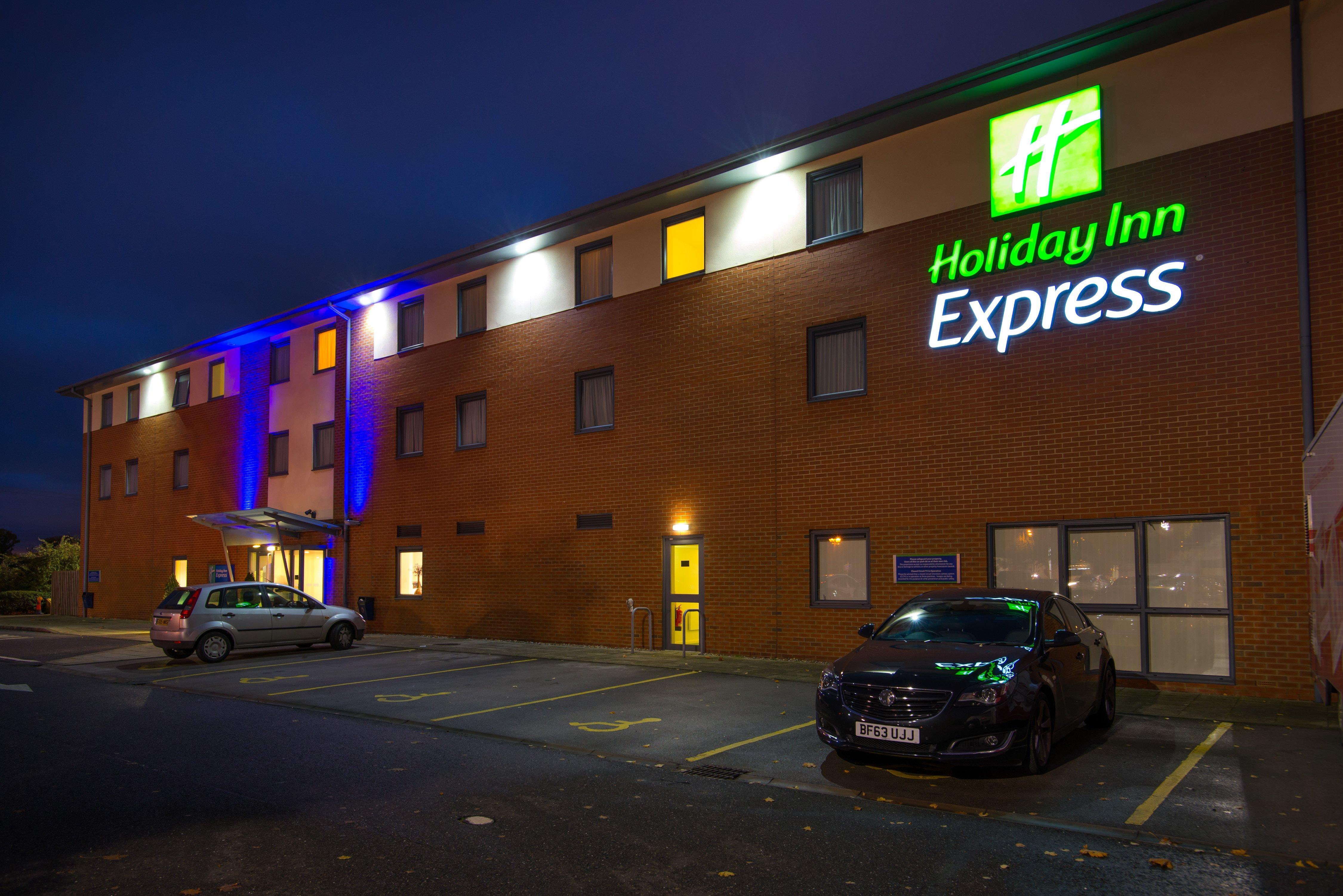 Holiday Inn Express Bedford By Ihg Eksteriør bilde