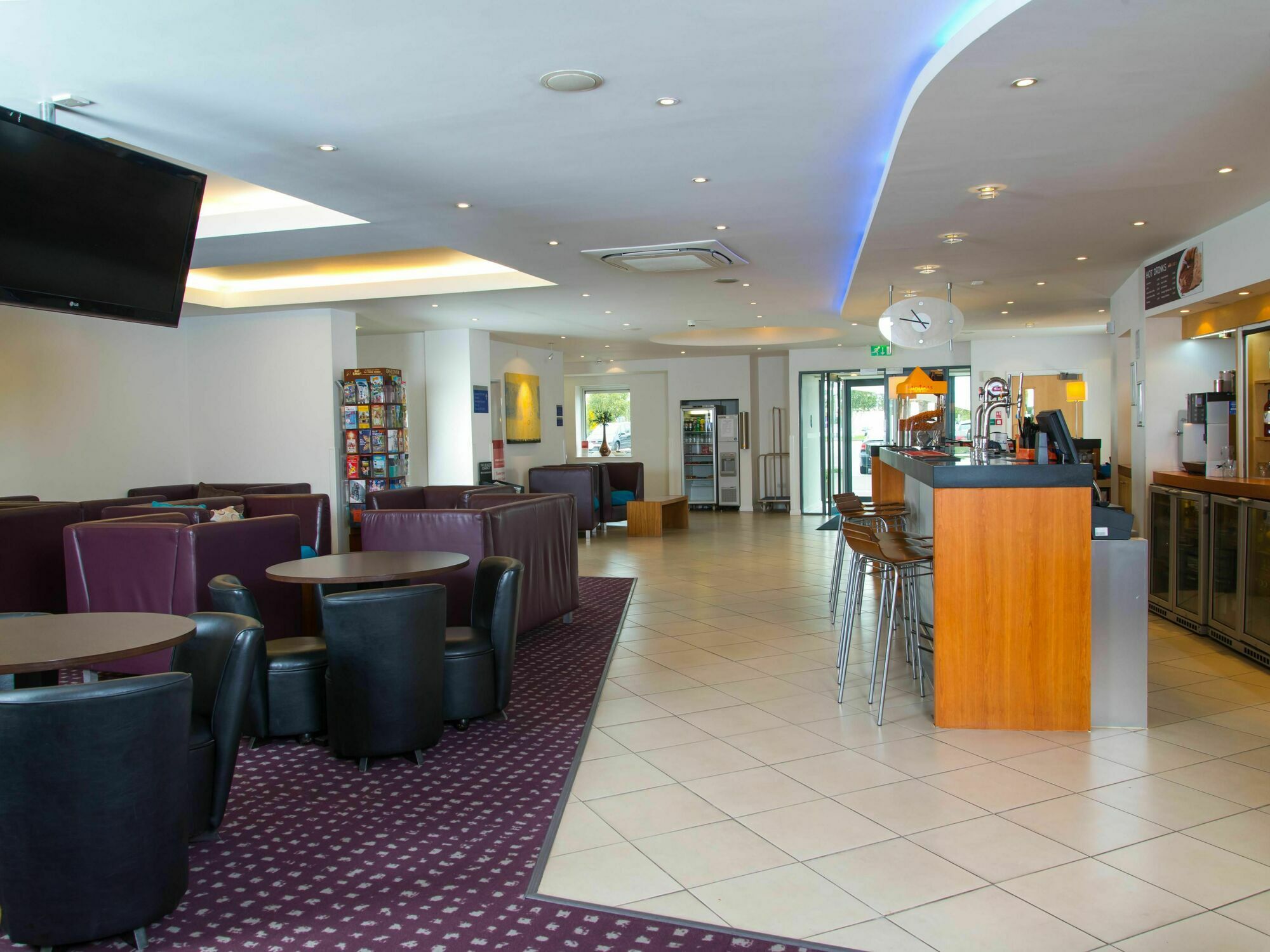 Holiday Inn Express Bedford By Ihg Eksteriør bilde